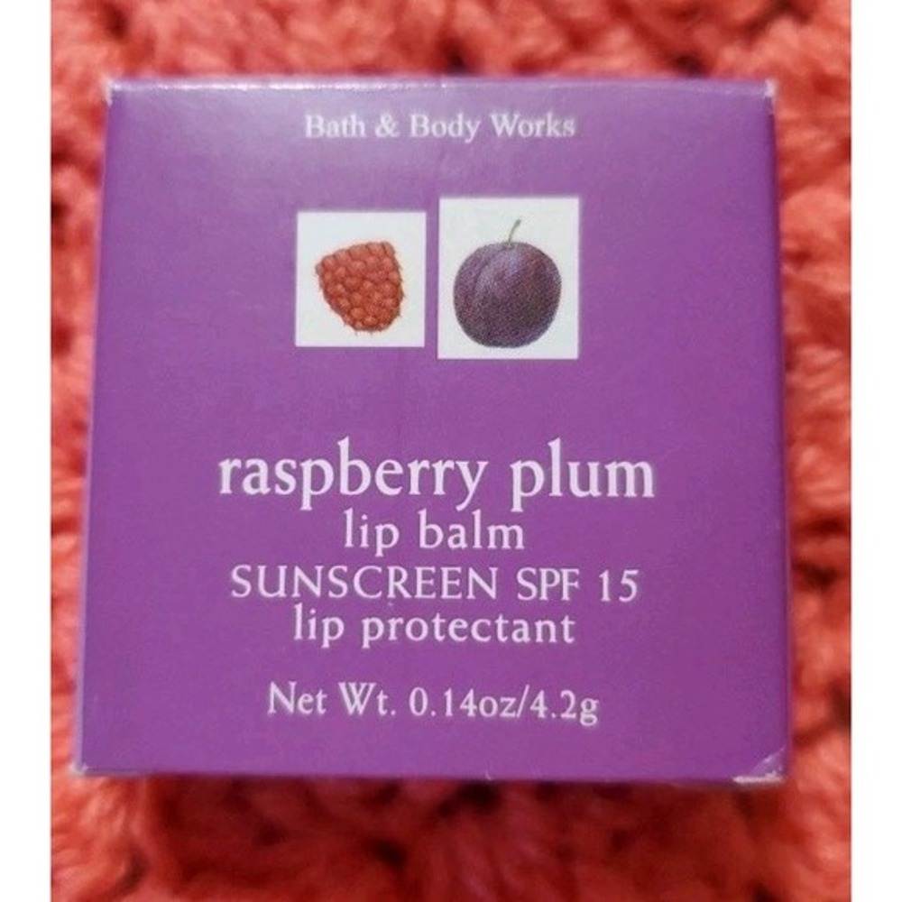 Bath & Body Works Rasberry Plum‎ SPF 15 Lip Balm